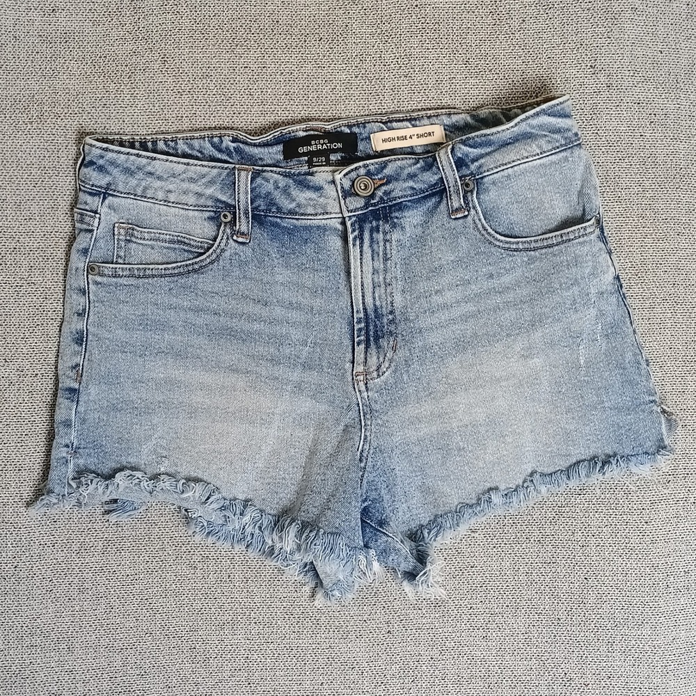 BCBGeneration Denim Shorts Womens 9/29 Light Blue Excellent High Rise Frayed Hem